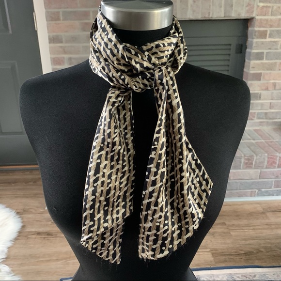 Vintage Accessories - ❤️Vintage❤️Long Black & Tan Scarf❤️Classic